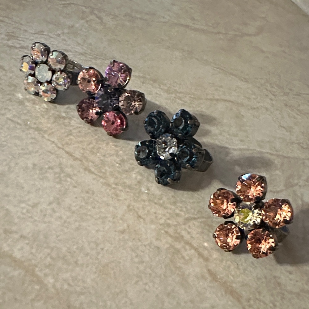 Floral Crystal Ring Set